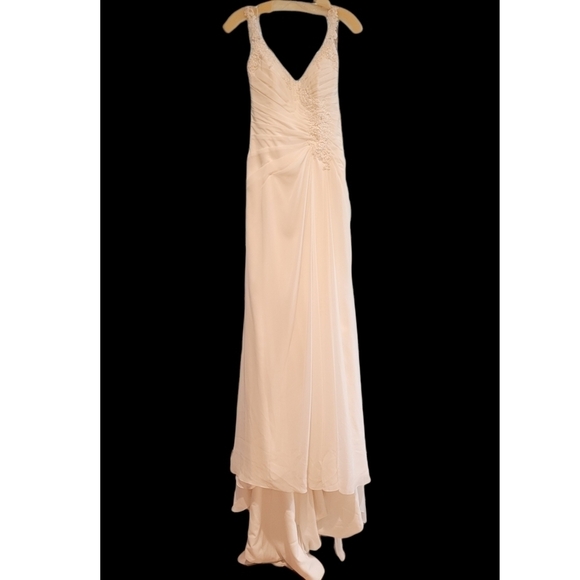 Ellis Lace Sweetheart Slim Ruched Beadedd Wedding Dress - Picture 4 of 13